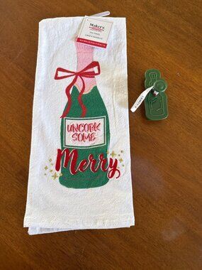 Makery Christmas Tea Towel & Bottle Cookie Stamp Festive Design For Holiday Baki